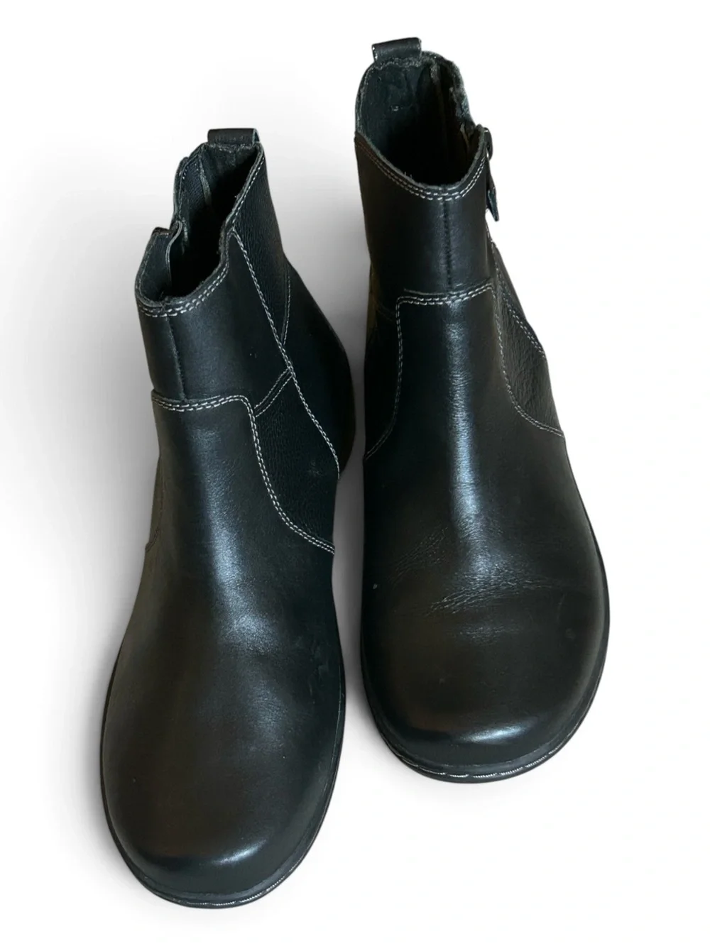 CLARKS “Cora Grace” Black Leather Zip-Entry Ankle Boots Women’s Size 9